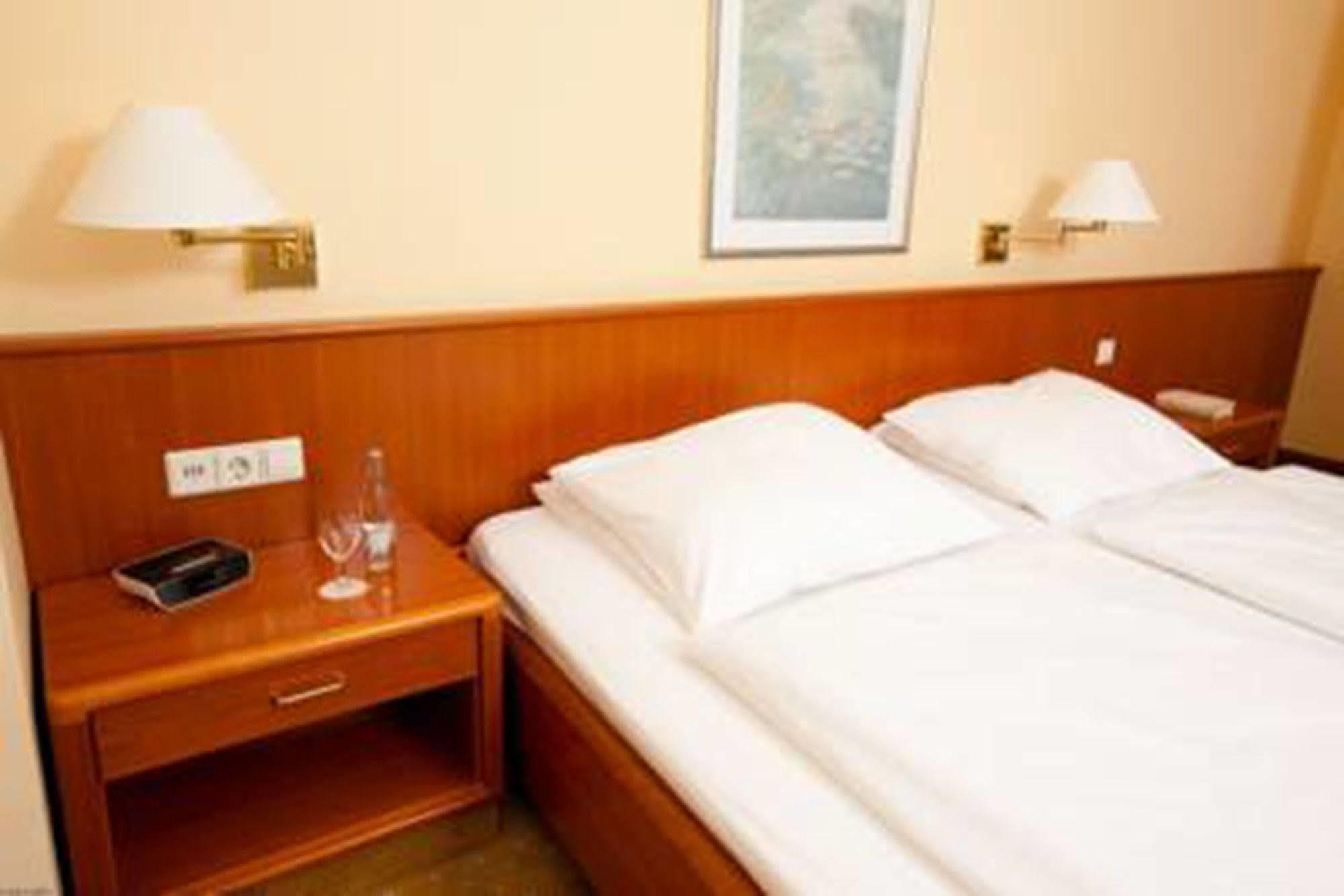 מגדבורג Best Western Hotel Geheimer Rat מראה חיצוני תמונה